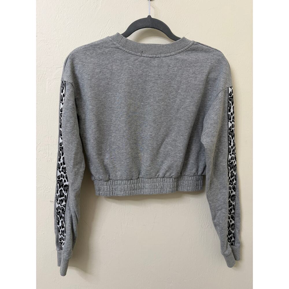 Kittenish Cropped Sweatshirt S Gray Leopard Stripe Sleeve Jessie James Decker - Picture 6 of 9